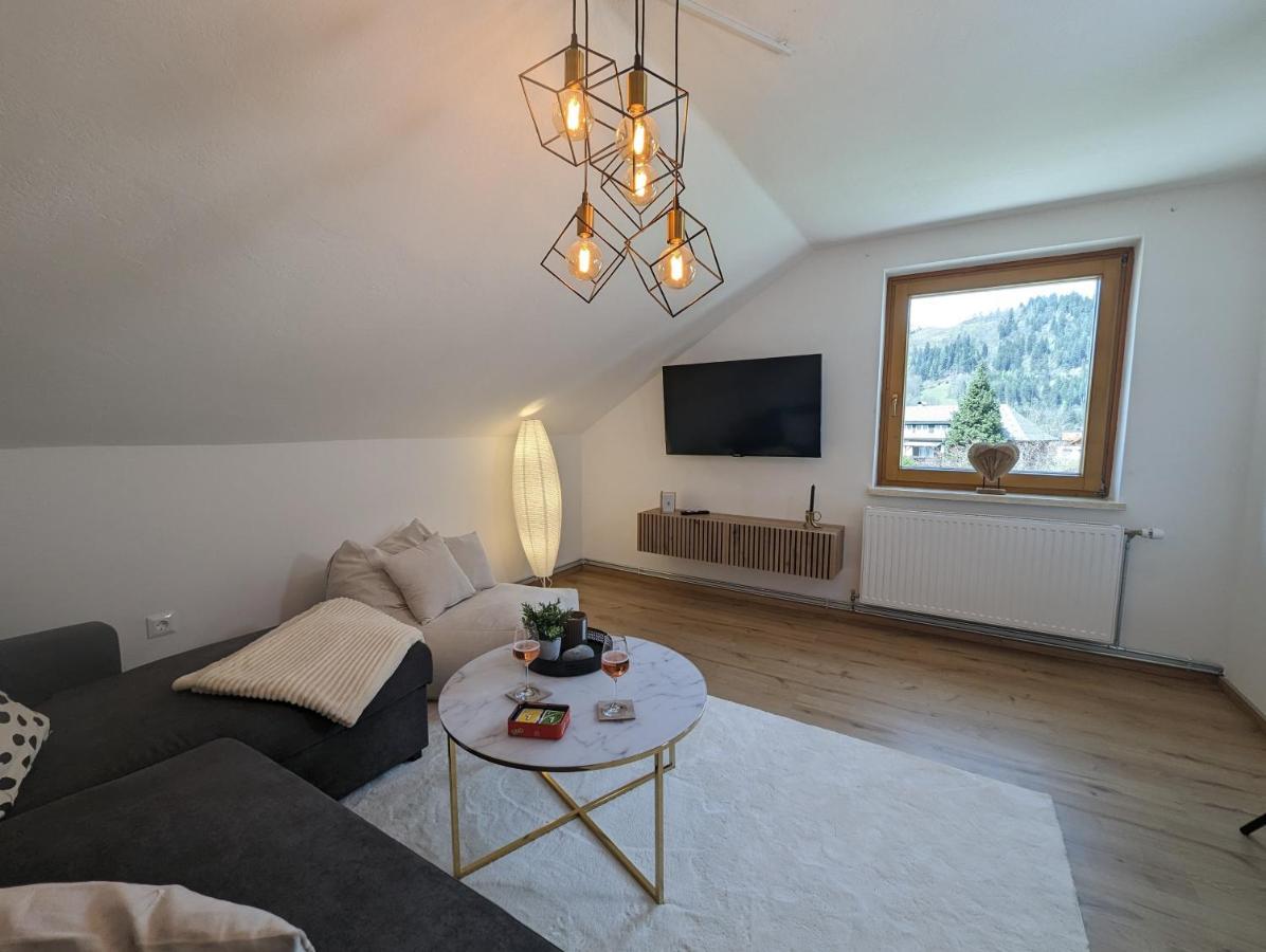 Angerpartments-Sonnige Grosse Wohnung Mit Balkon Und Kostenlosen Parkplatz Dobriach Bagian luar foto